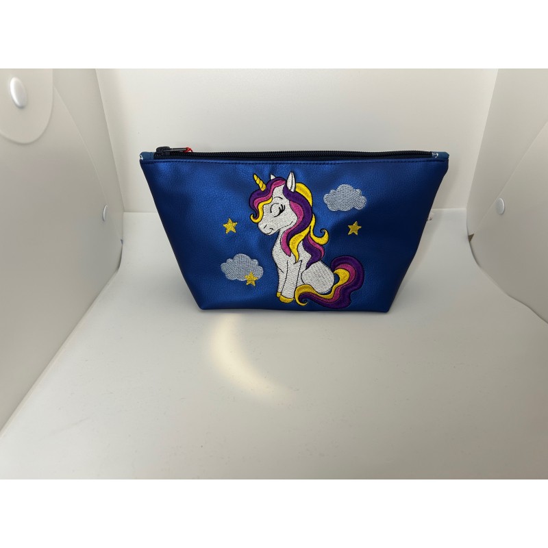 Pochette licorne assise